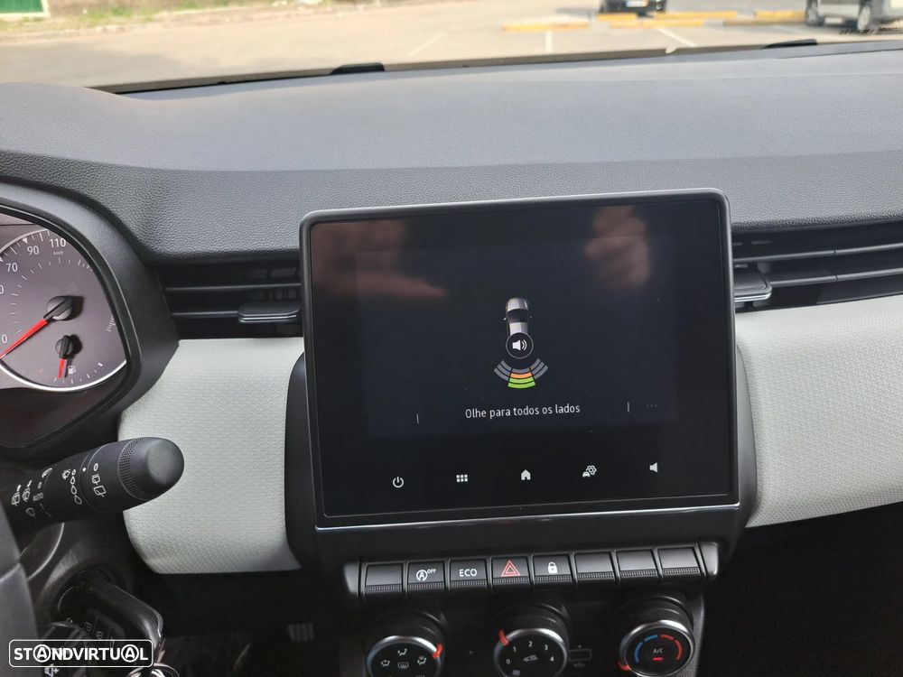 Renault Clio 1.0 TCe Evolution - 32