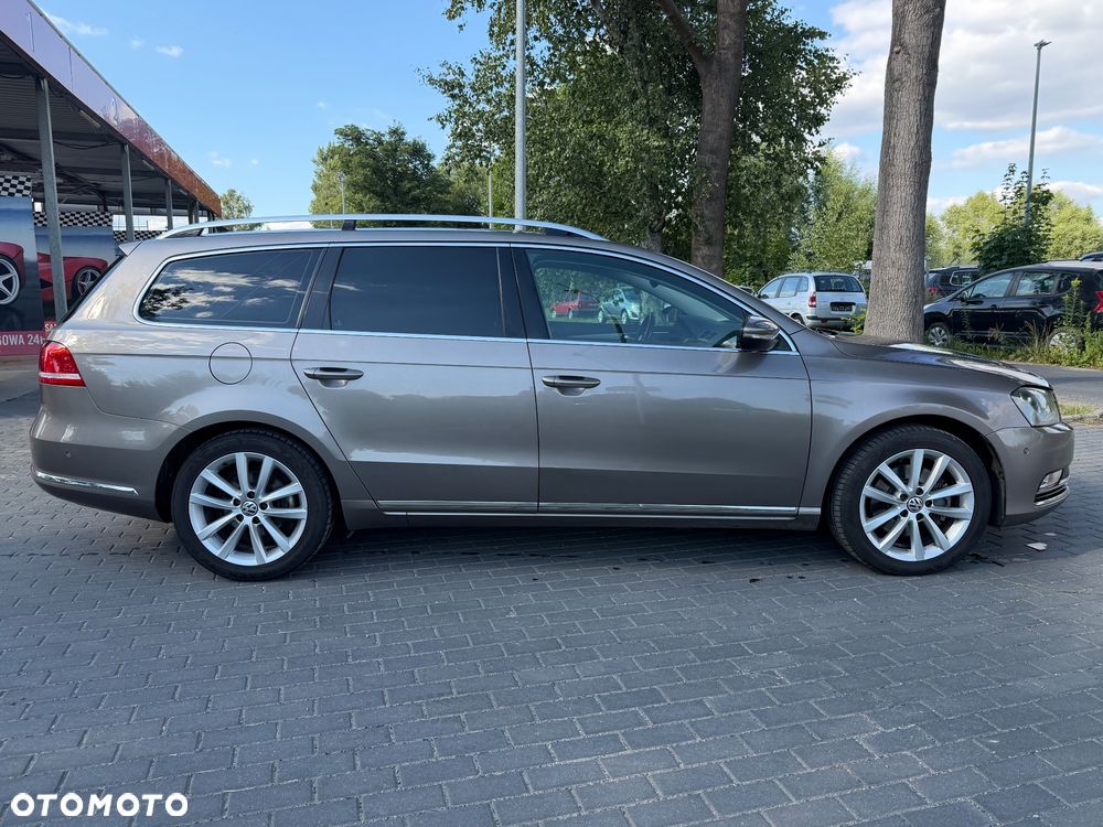 Volkswagen Passat - 9