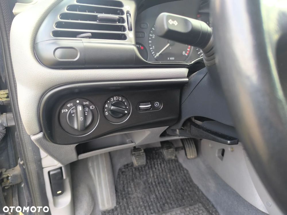 Ford Mondeo - 24