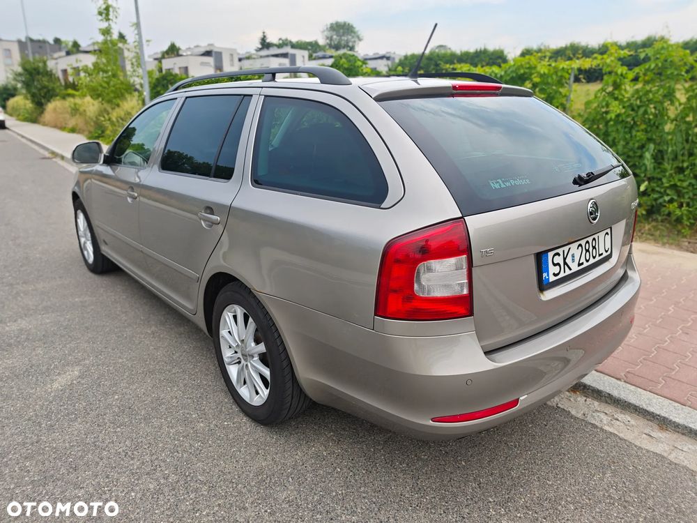 Skoda Octavia 1.4 TSI Ambiente - 9