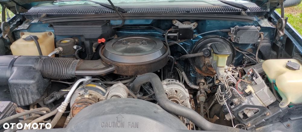 Chevrolet Suburban - 17