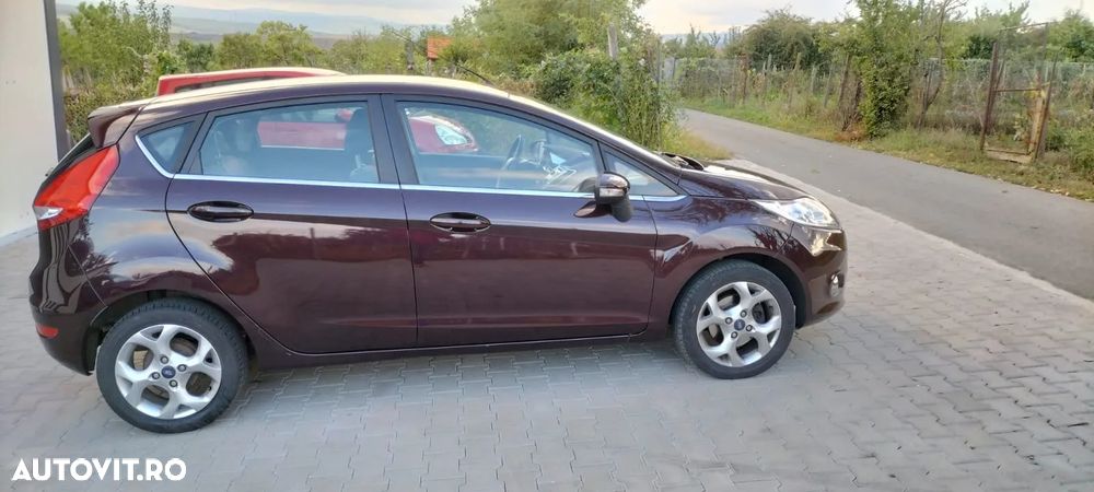 Ford Fiesta 1.4i Titanium - 4