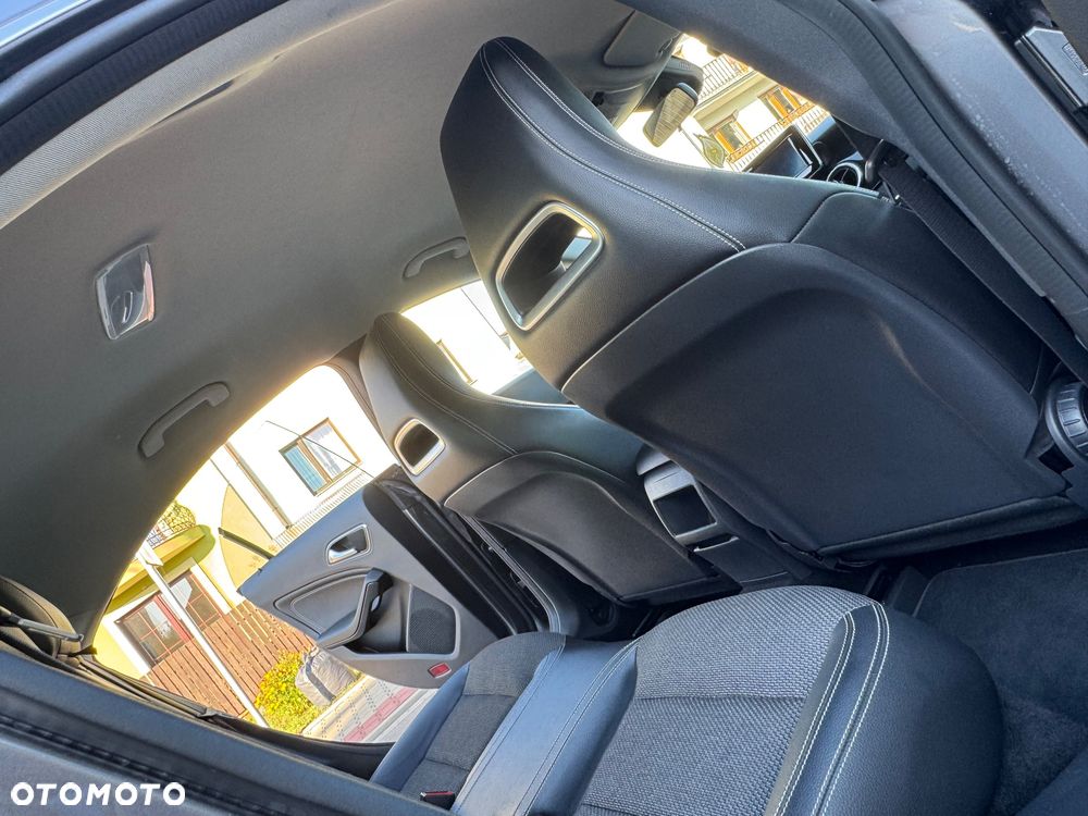 Mercedes-Benz CLA 180 - 19