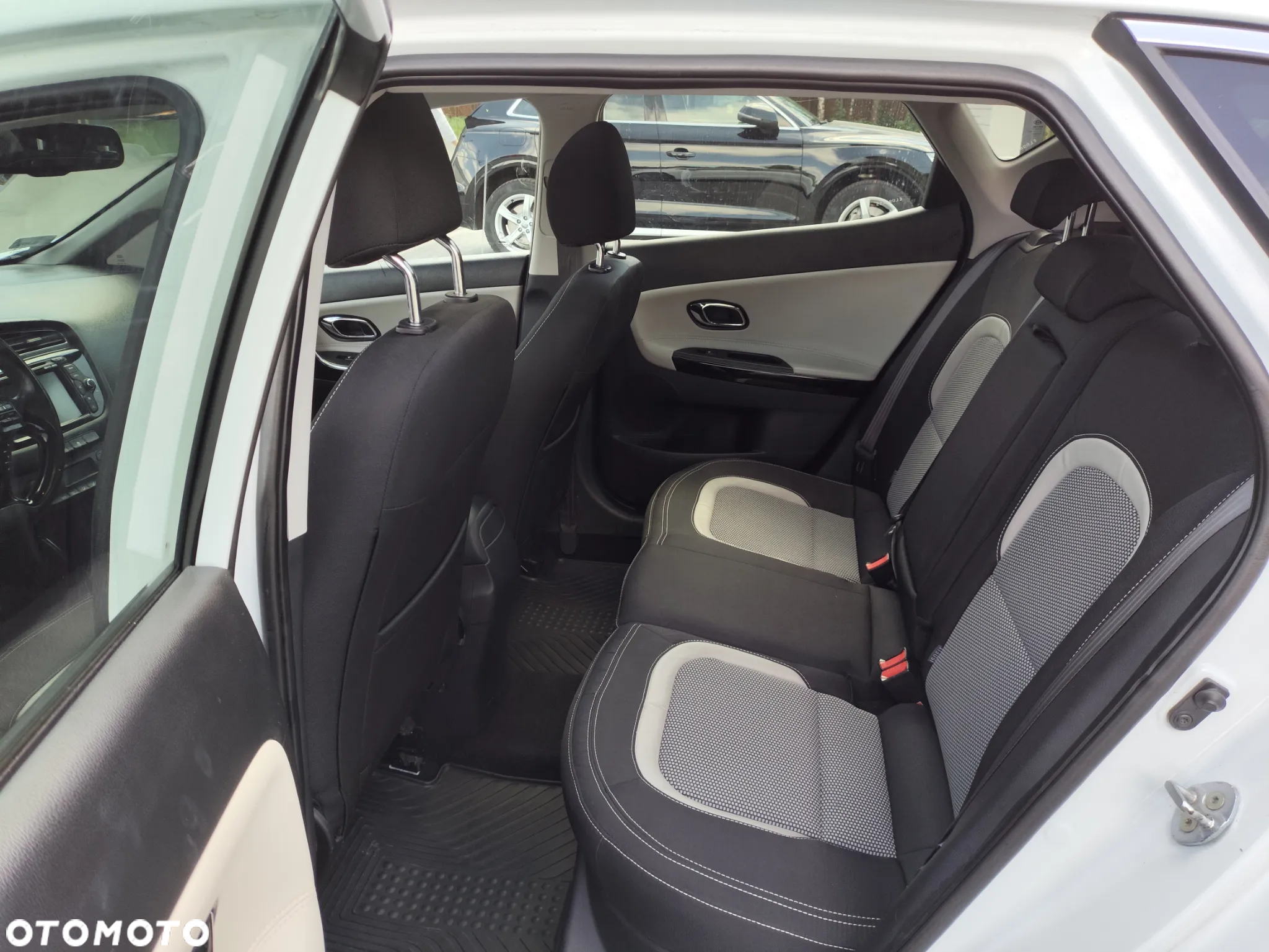 Kia Ceed 1.6 CRDi 128 Platinum Edition - 18