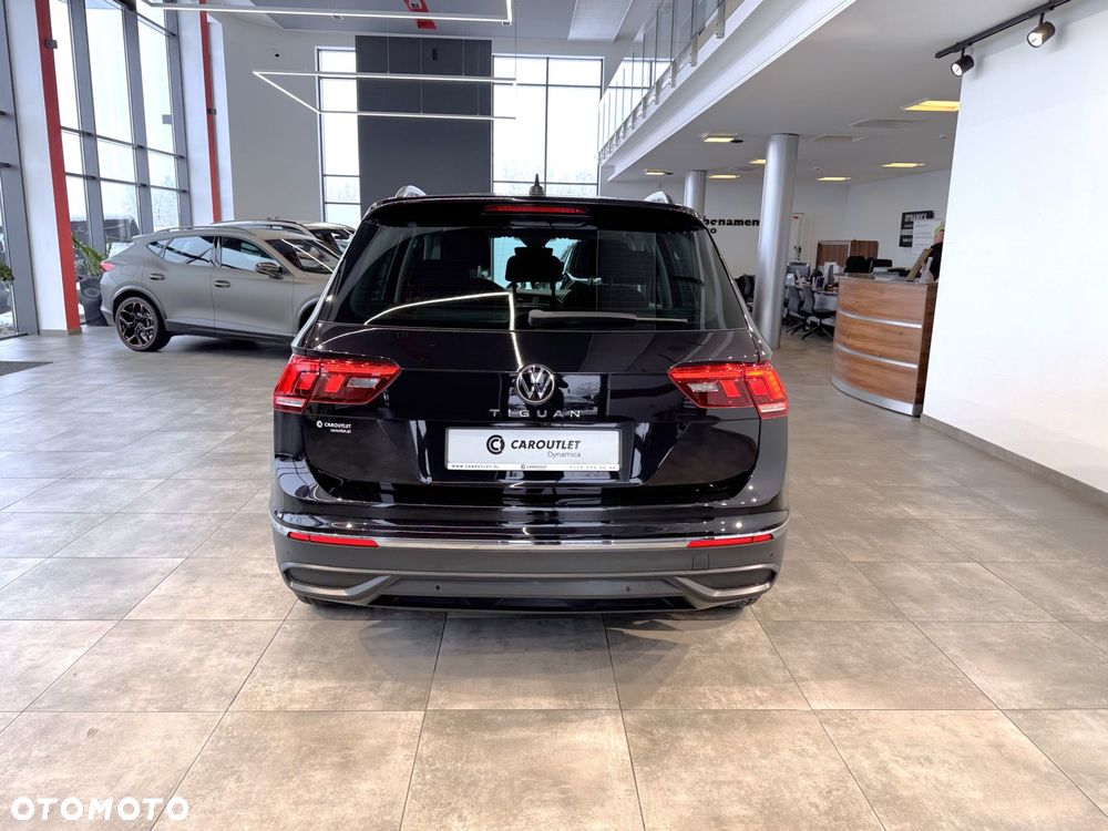 Volkswagen Tiguan - 8