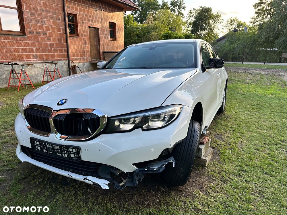 BMW Seria 3 318d - 12