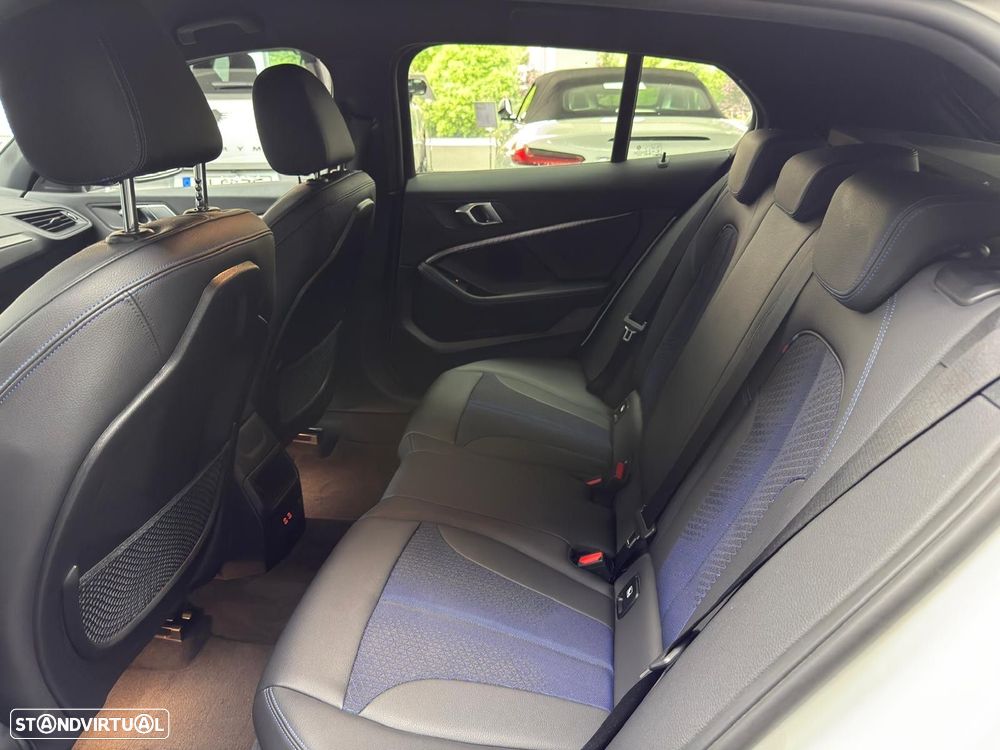 BMW 116 d Pack Desportivo M Auto - 39
