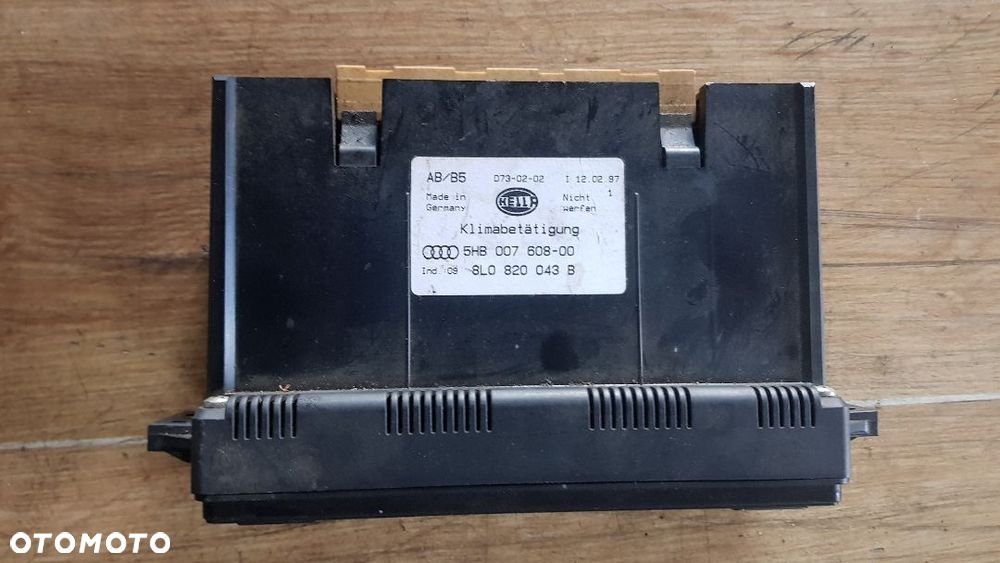 AUDI A3 8L PANEL NAWIEWU 8L0820043B - 2