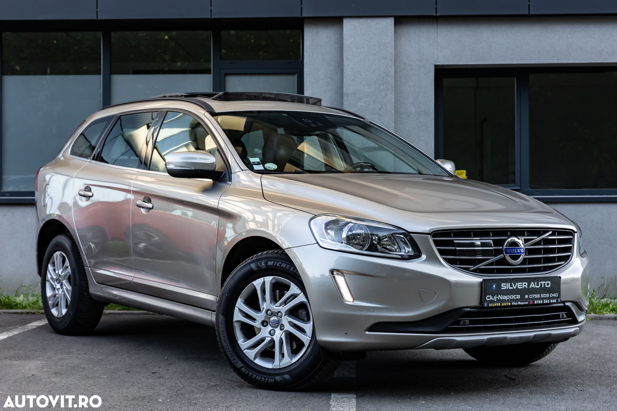 Volvo XC 60 D4 Geartronic Summum - 17