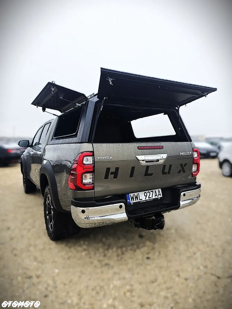 Toyota Hilux 2.8 D-4D Double Cab SR5 4x4 - 26