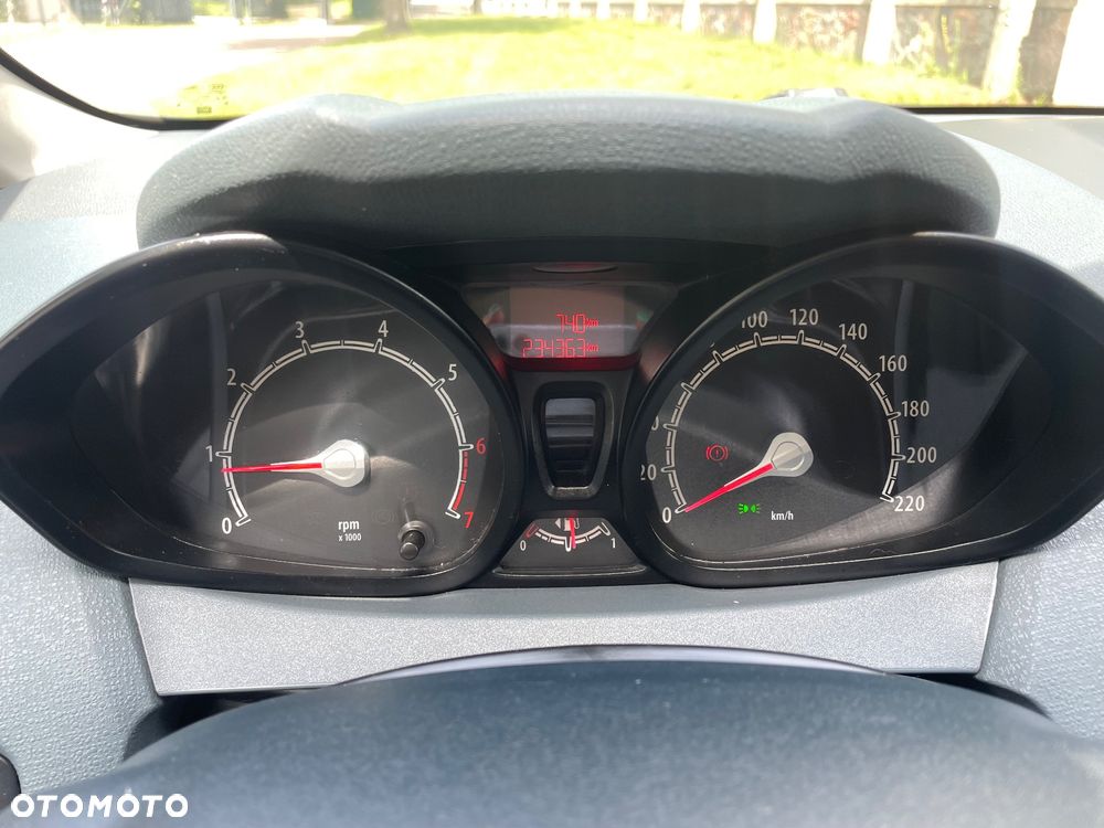 Ford Fiesta 1.25 Ambiente - 14