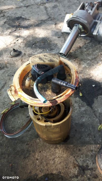 Pompa paliwa VW Golf V A3 1.9 tdi 105km