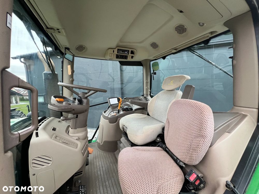 John Deere 6150R - 11