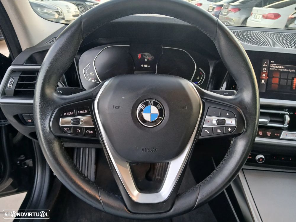BMW 320 - 18