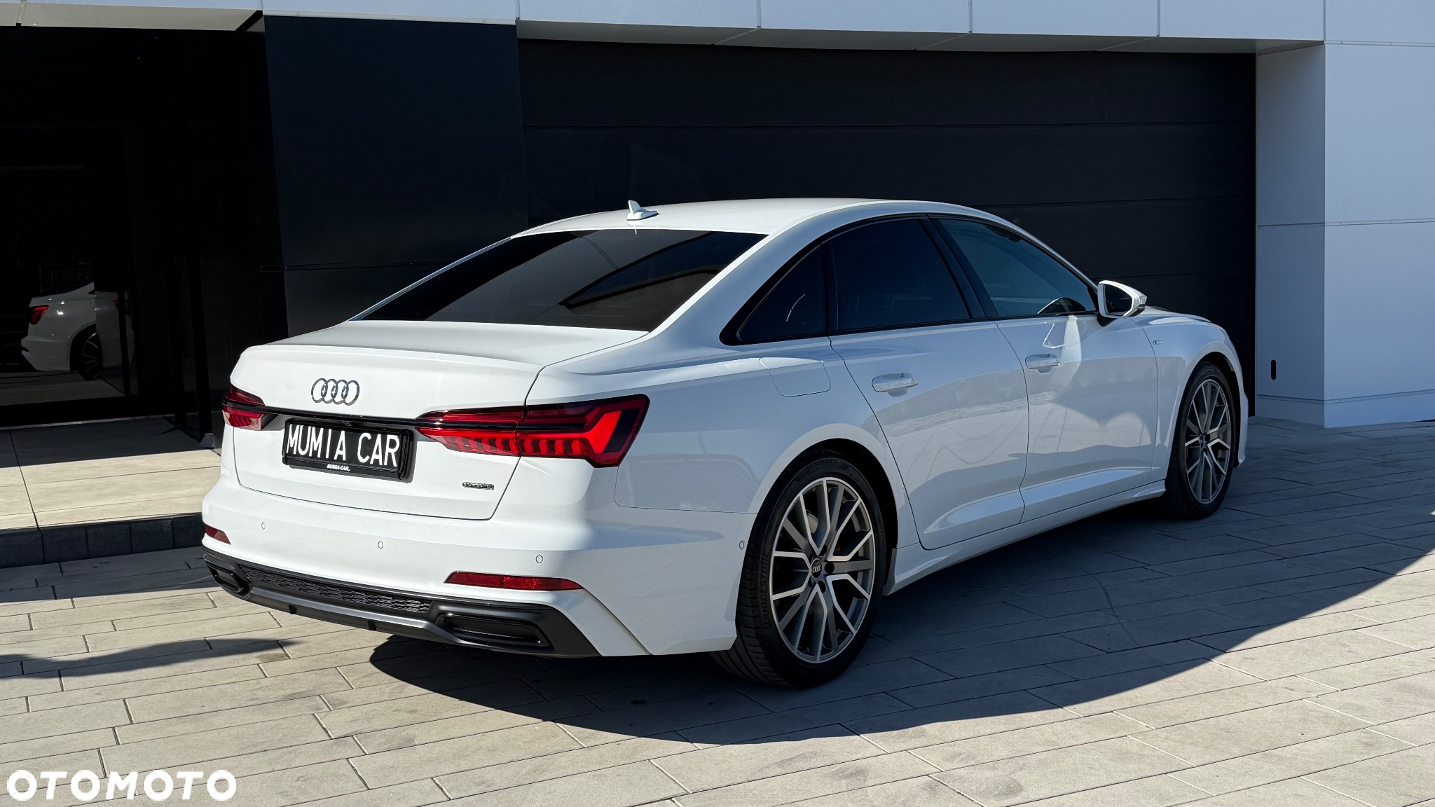 Audi A6 55 TFSI e quattro S tronic S line - 27
