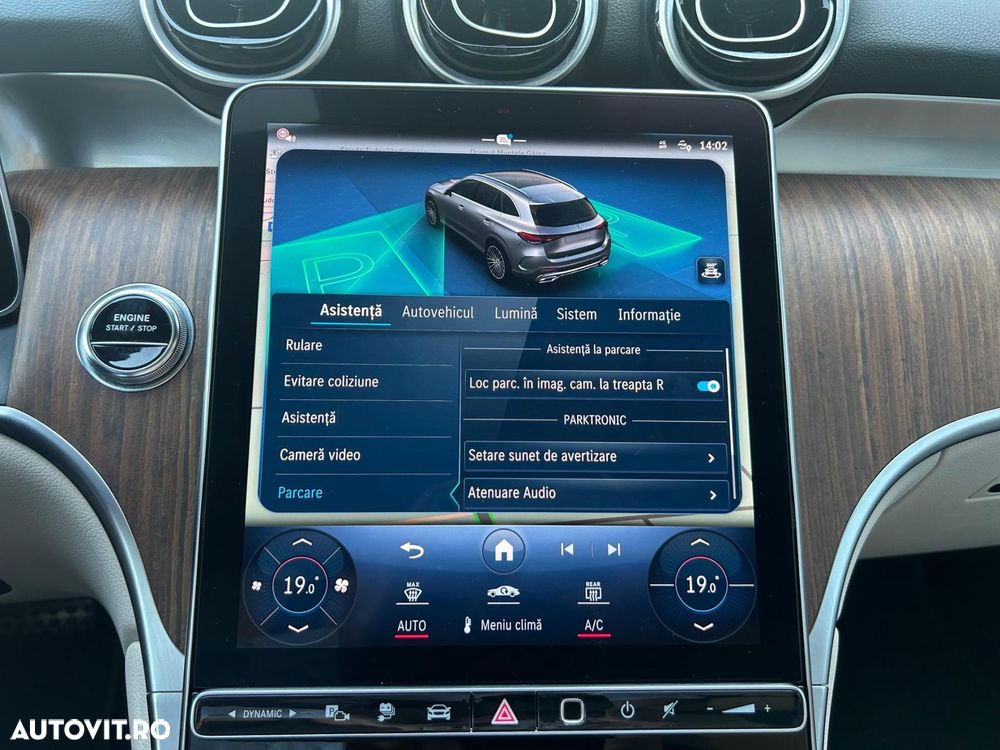 Mercedes-Benz GLC 300 e 4Matic 9G-TRONIC Exclusive - 22