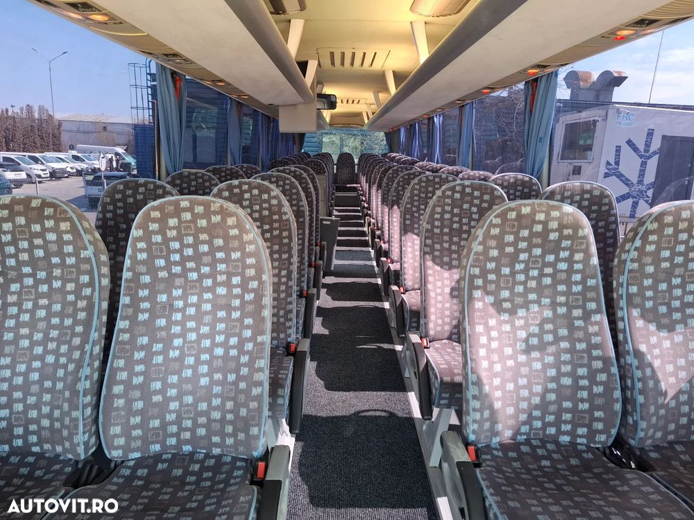 MAN LIONS COACH - 11