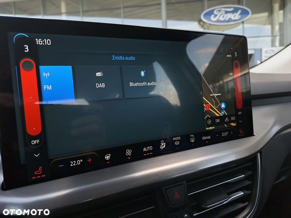 Ford Focus 1.0 EcoBoost Titanium - 29