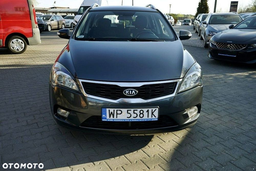Kia Ceed 1.6 CRDi 90 ISG Spirit - 13