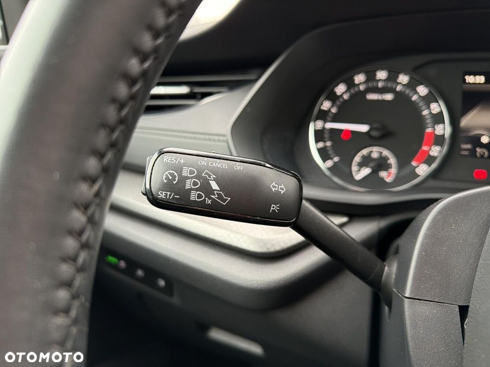 Skoda Octavia 1.5 TSI ACT Ambition - 23