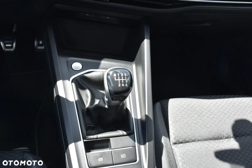 Volkswagen Golf 1.5 TSI OPF Active - 22