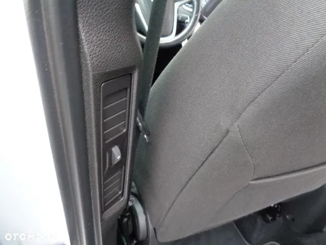 Opel Zafira Tourer 1.4 Turbo Business Edition - 23