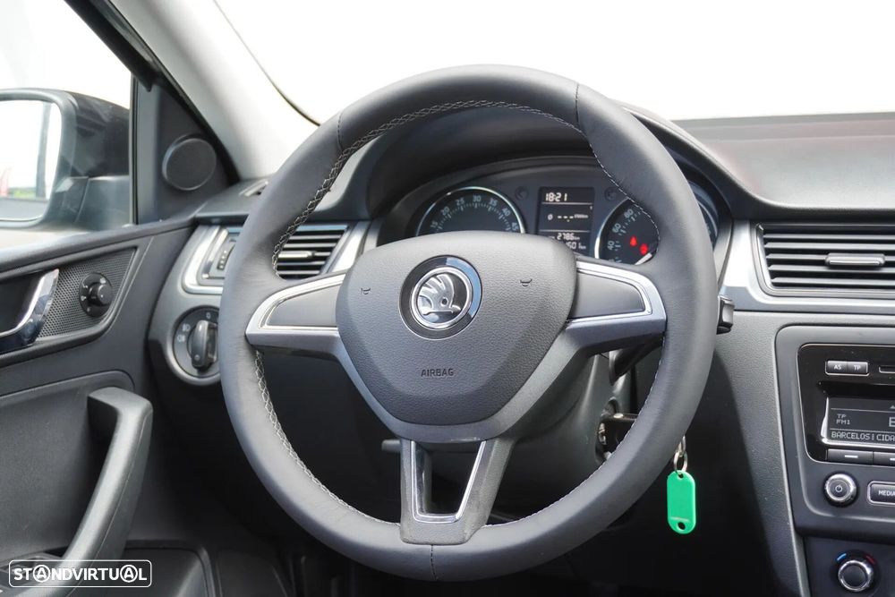 Skoda Rapid Spaceback 1.6 TDi Elegance - 10