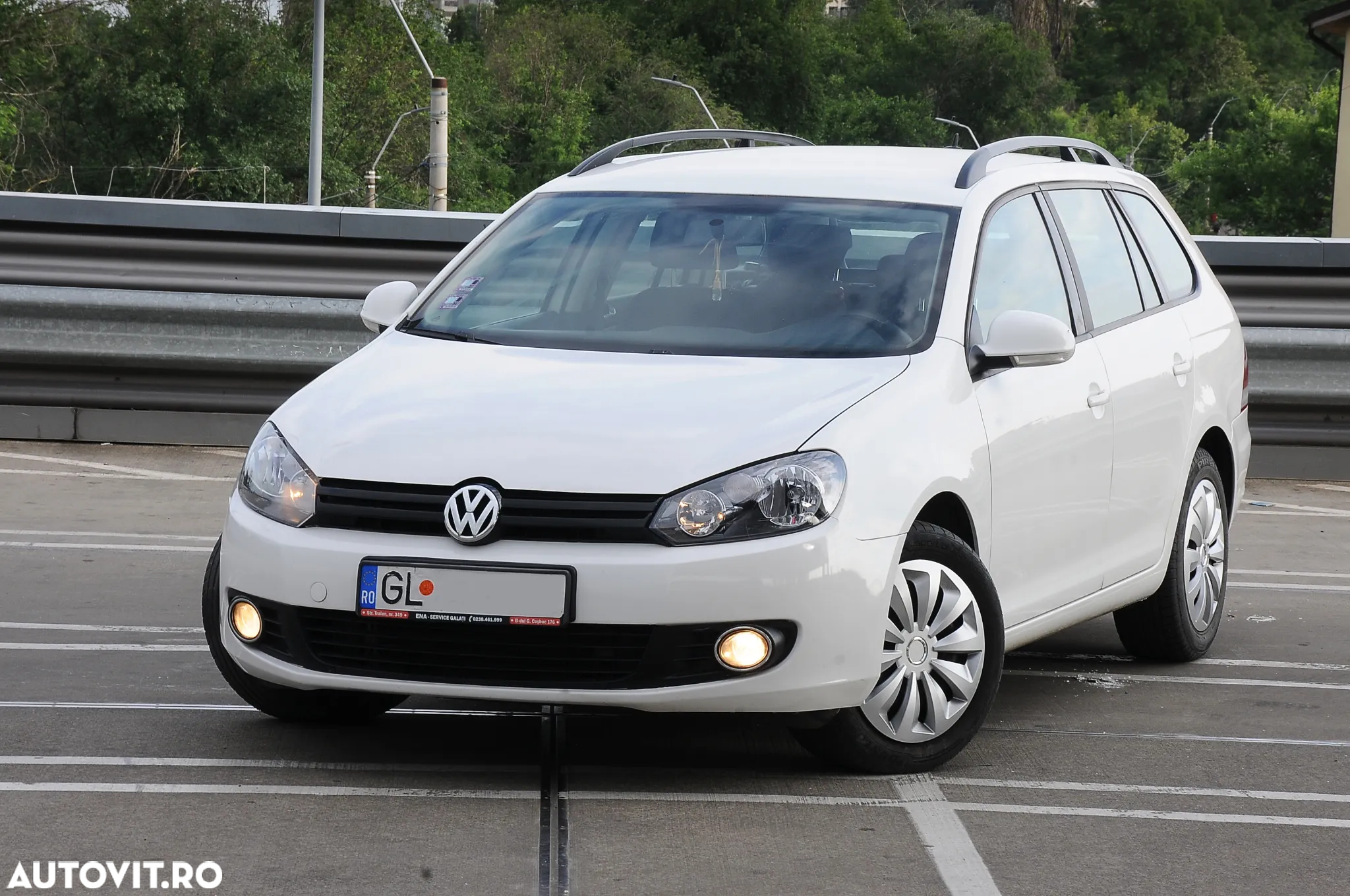 Volkswagen Golf 1.6 TDI DPF BMT Trendline - 2
