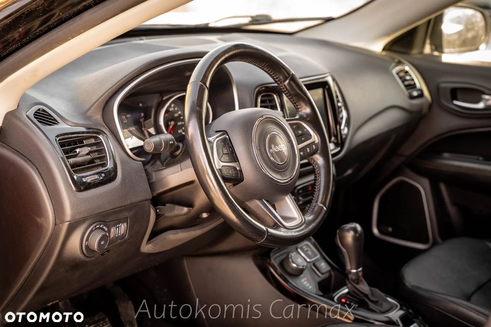 Jeep Compass - 12