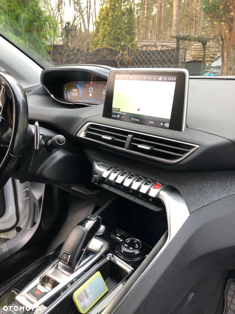 Peugeot 5008 1.2 PureTech Allure S&S EAT8 - 13