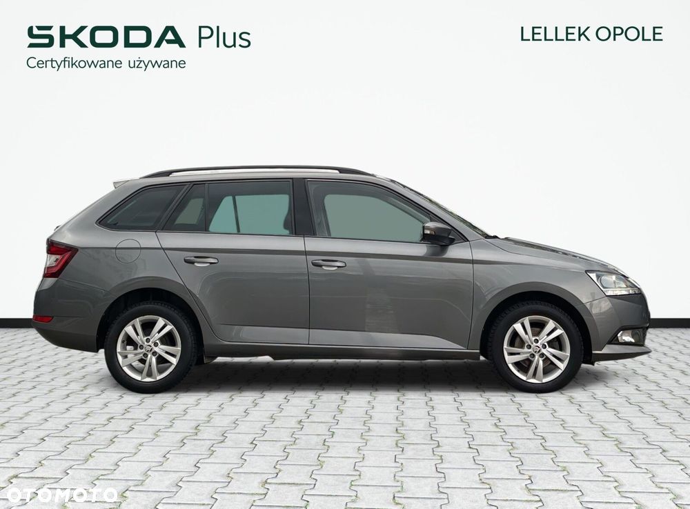 Skoda Fabia 2022 photo 4