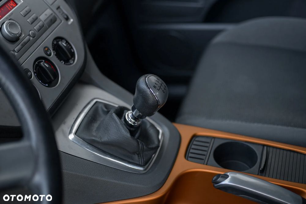 Ford Kuga 2.0 TDCi Trend FWD - 16