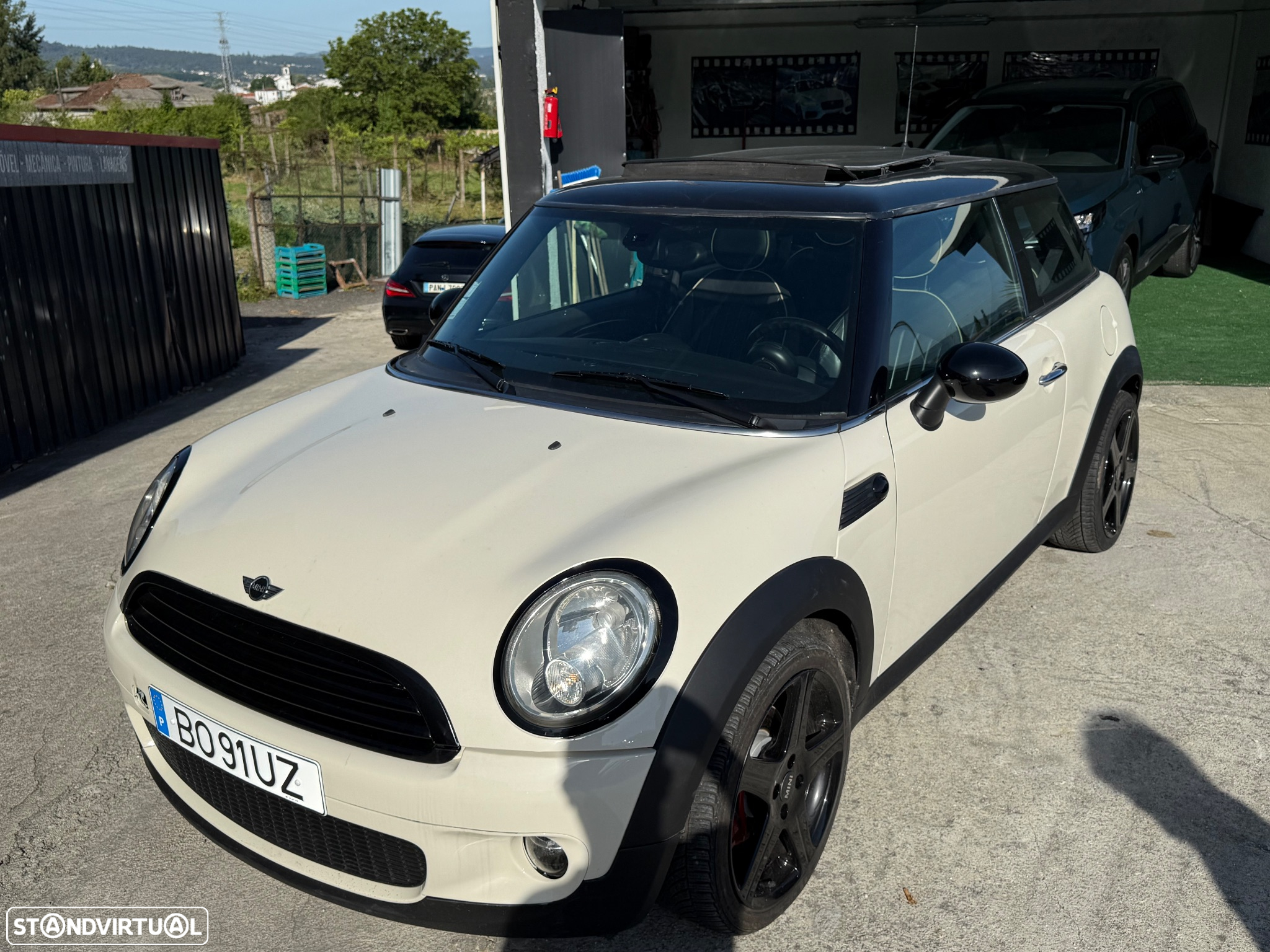 MINI 3 Portas Cooper D - 24