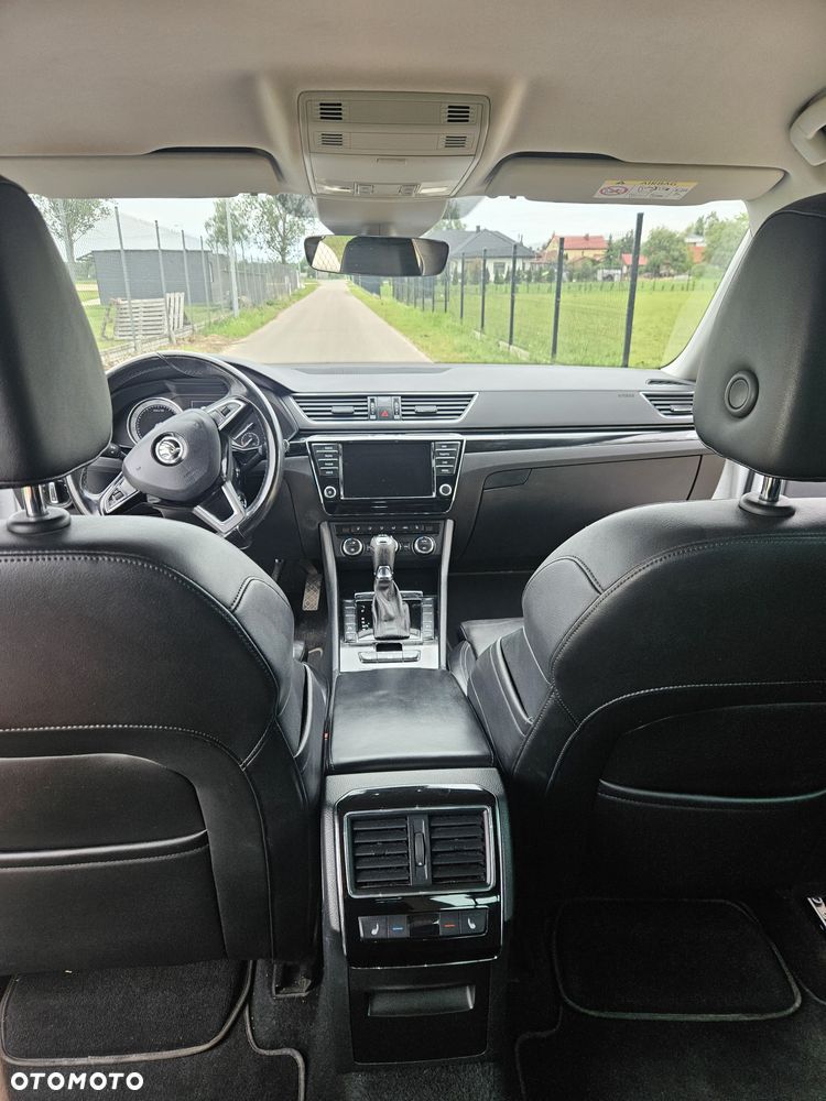 Skoda Superb 1.8 TSI L&K DSG - 11