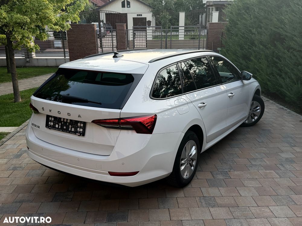 Skoda Octavia 2.0 TDI DSG Ambition - 24