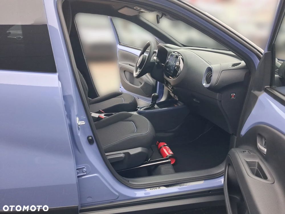 Toyota Aygo X Hybrid 1.5 Style e-CVT - 9