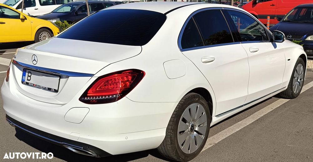 Mercedes-Benz C 300 e 4MATIC 9G-TRONIC - 6