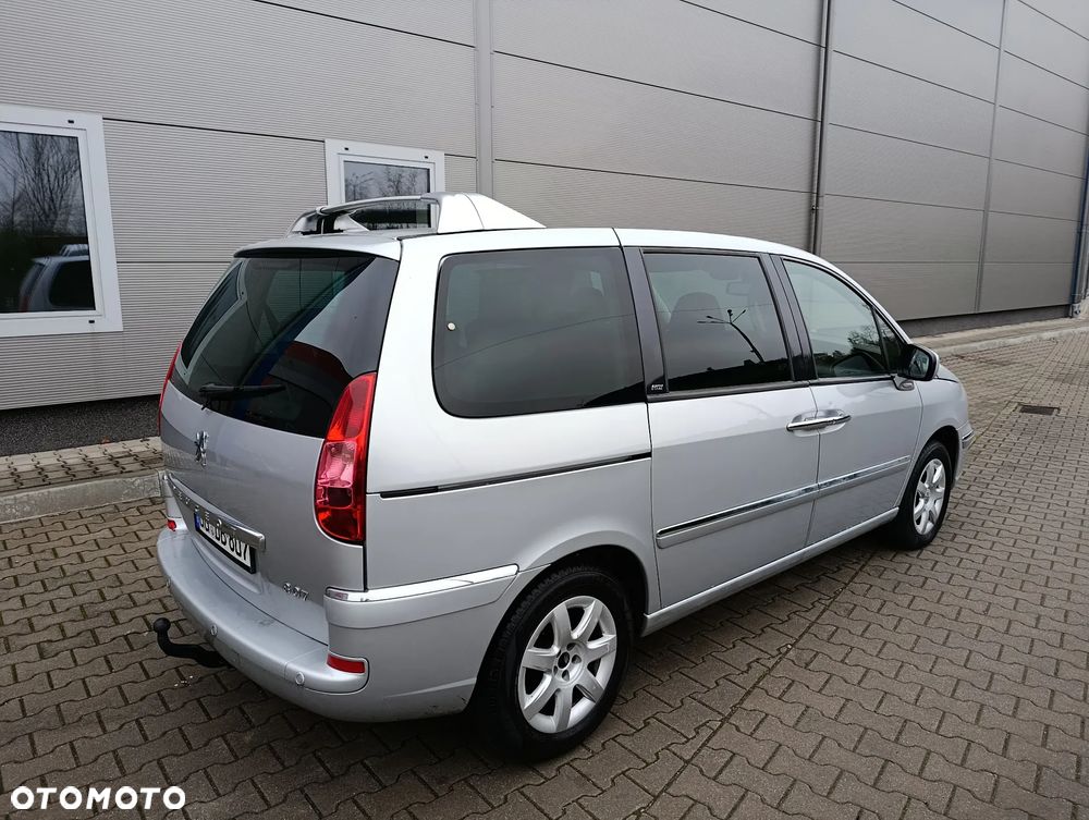 Peugeot 807 HDi 135 Family - 11