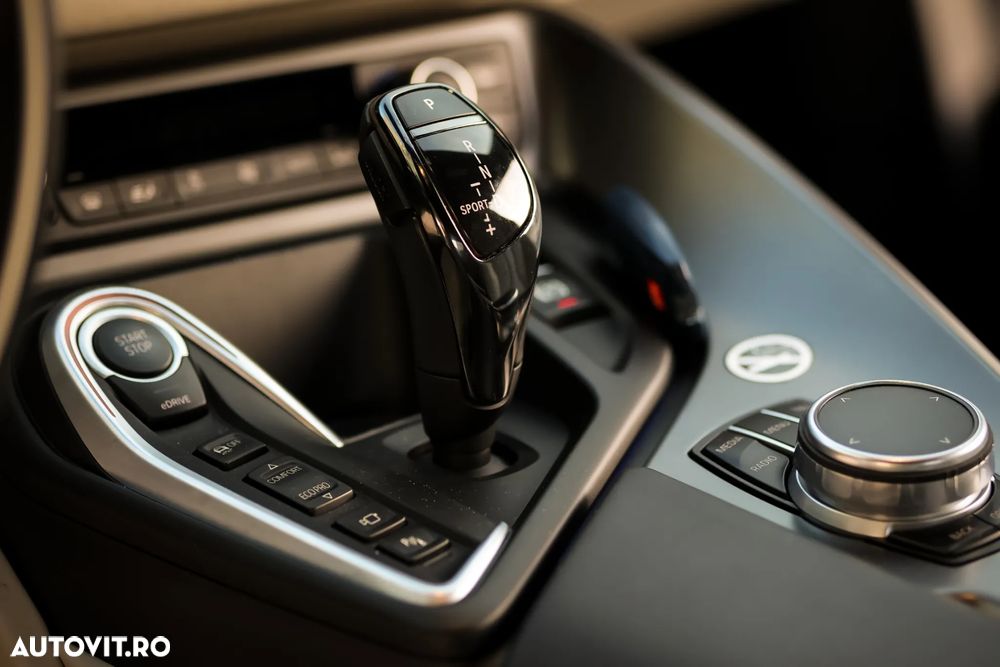 BMW i8 Pure Impulse - 14