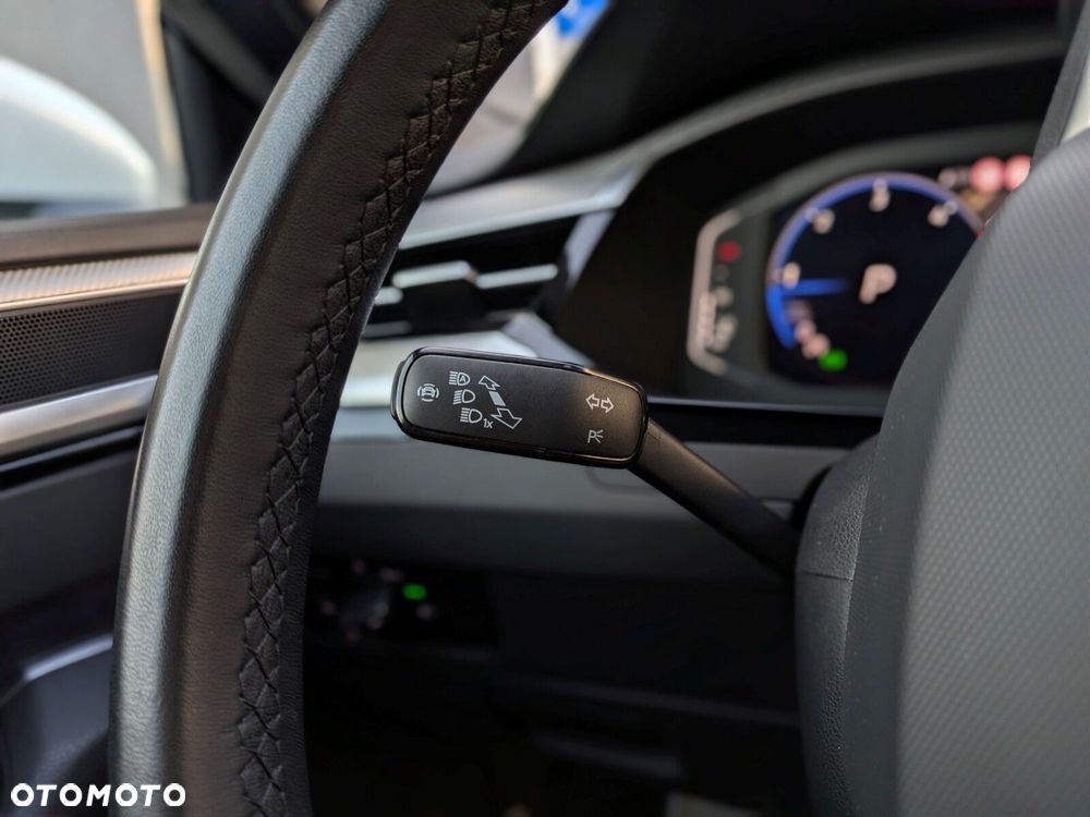Volkswagen Arteon 2.0 TDI R-Line DSG - 22