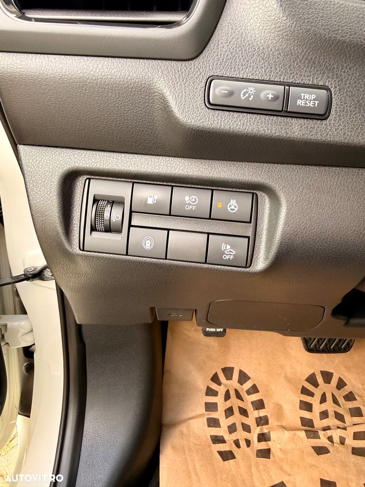 Nissan LEAF 40 kWh N-Connecta - 19