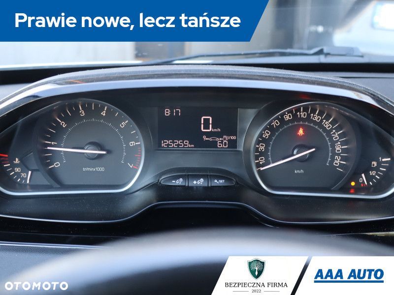 Peugeot 208 - 13