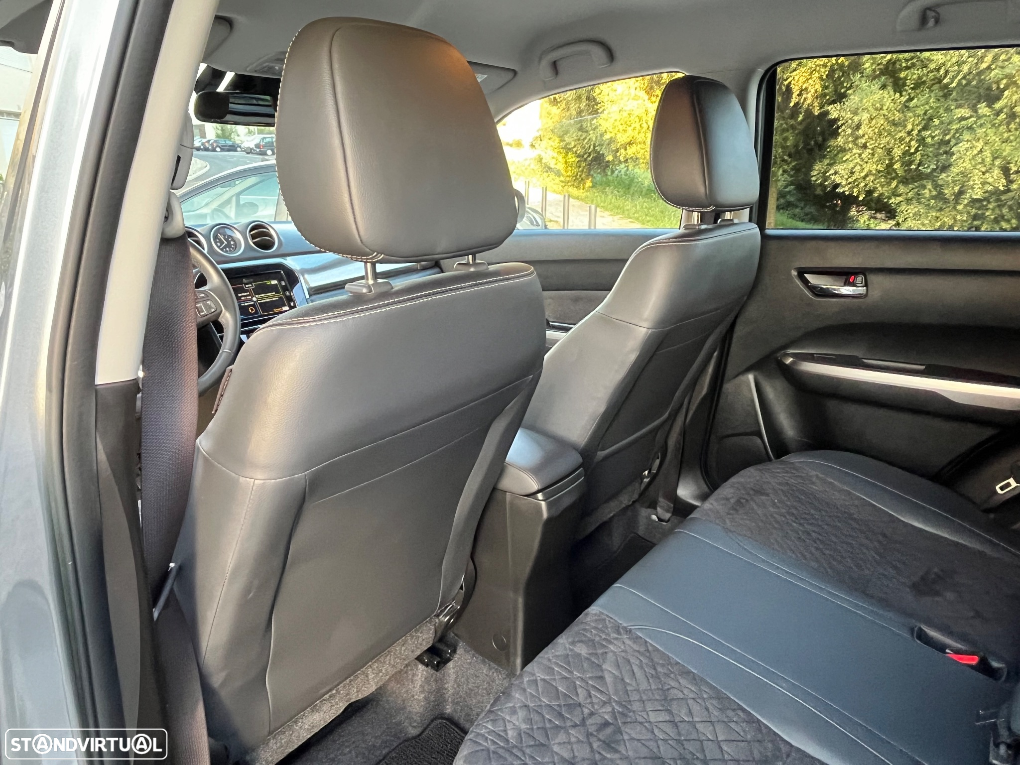 Suzuki Vitara 1.5L AGS GLX Strong Hybrid - 25