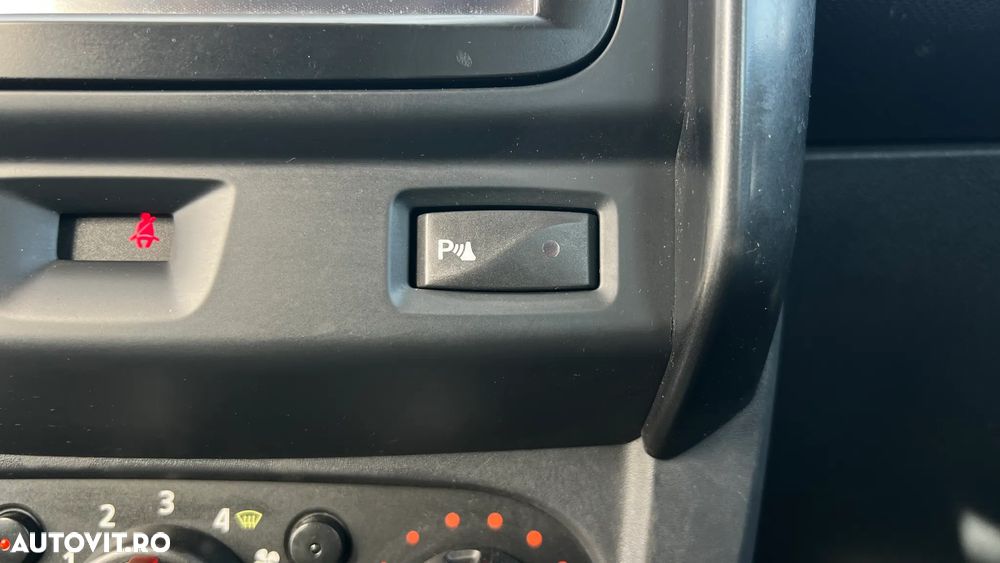 Dacia Duster 1.5 dCi 4x2 Ambiance - 18