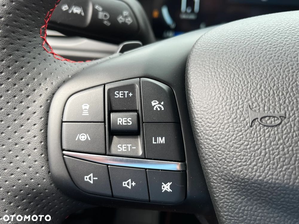 Ford Focus 2.3 EcoBoost ST X - 21