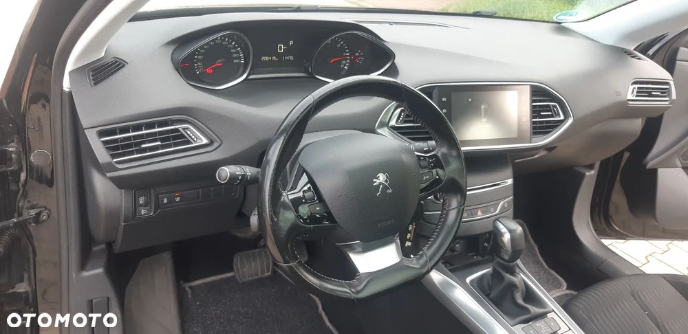 Peugeot 308 SW BlueHDi 150 Automatik Stop & Start Allure - 17