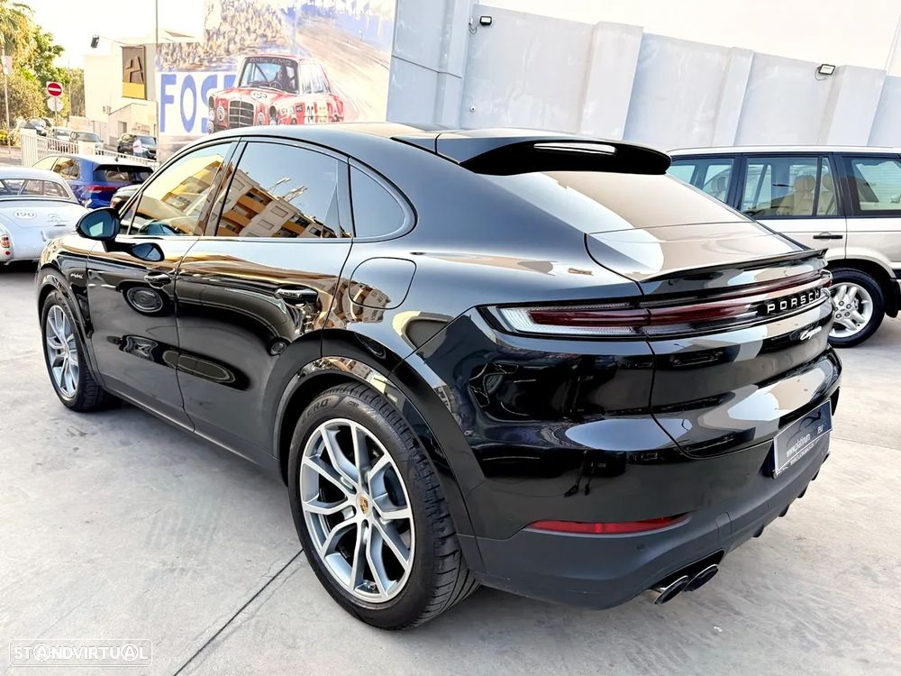 Porsche Cayenne Coupé E-Hybrid - 5