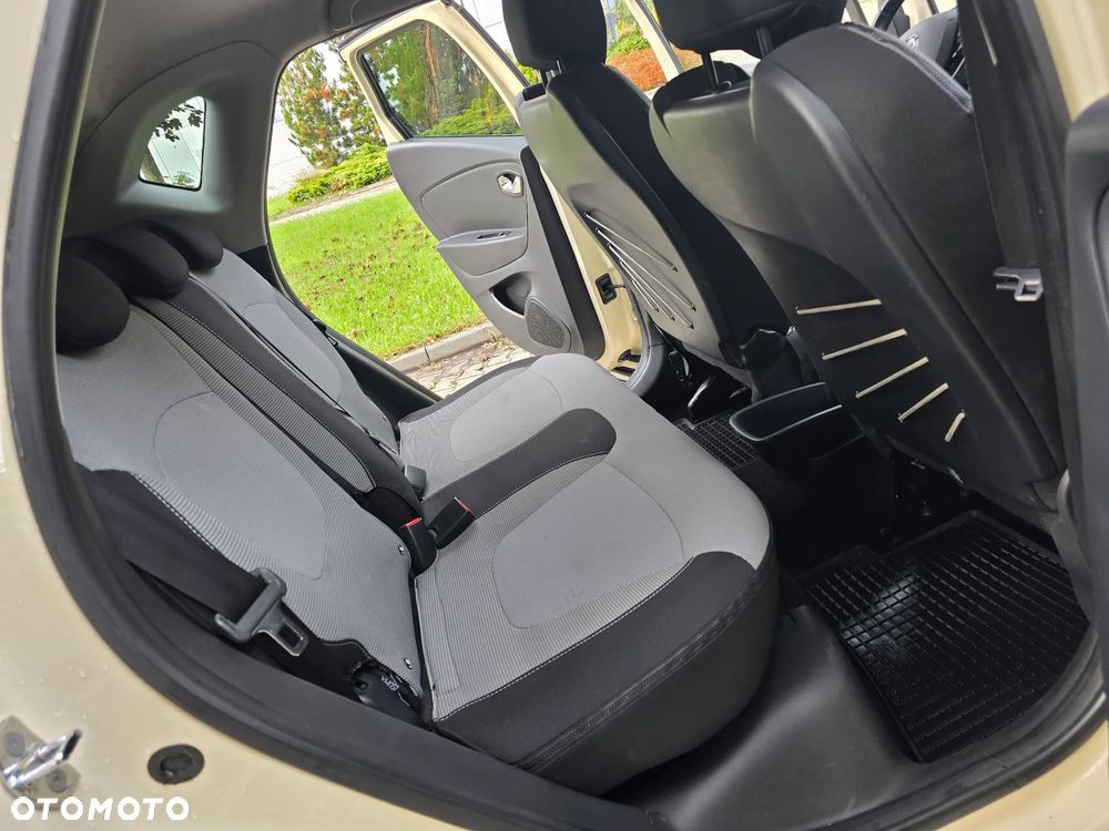 Renault Captur 1.2 Energy TCe Night&Day EDC - 19
