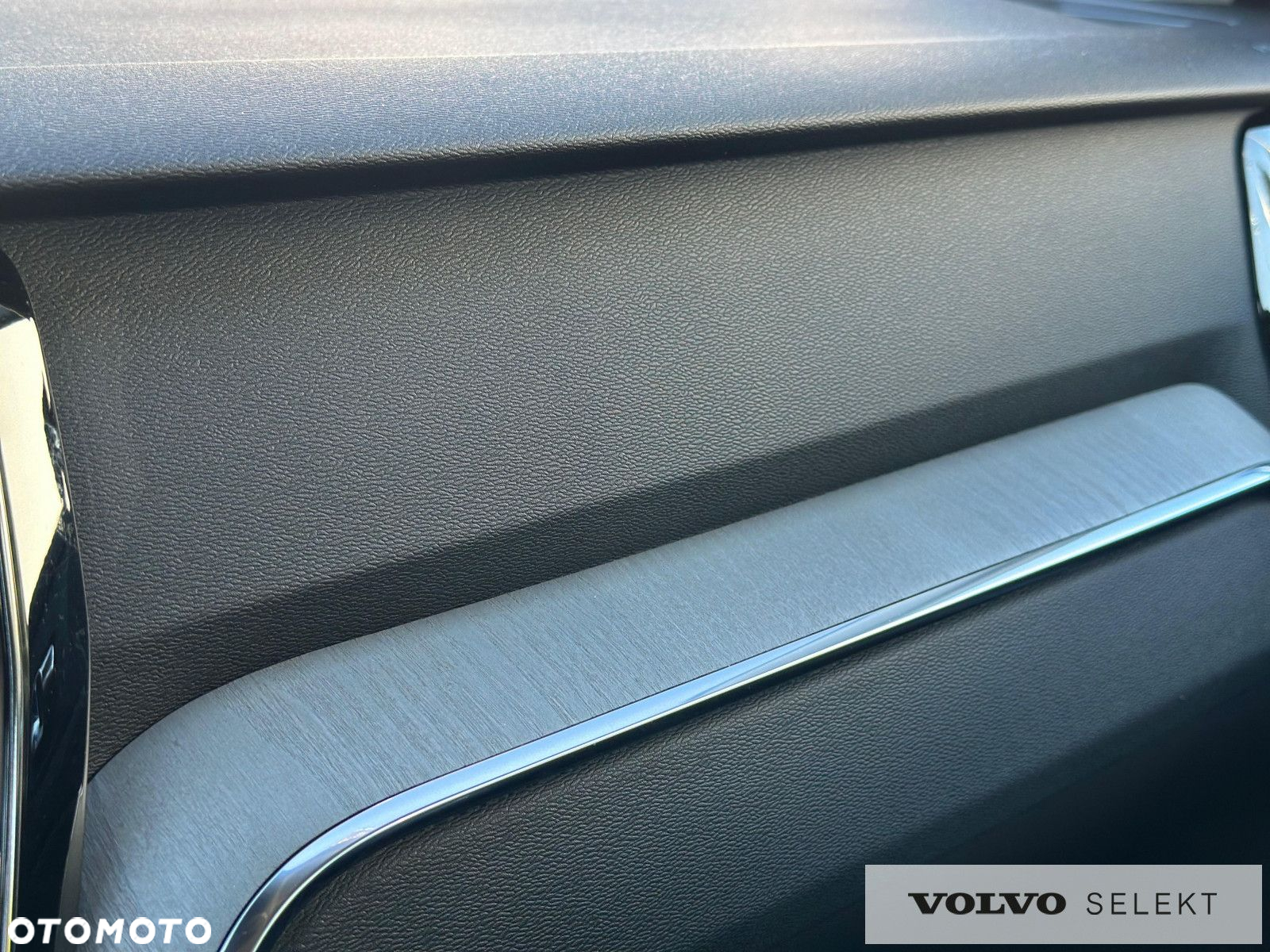 Volvo V60 Cross Country - 32