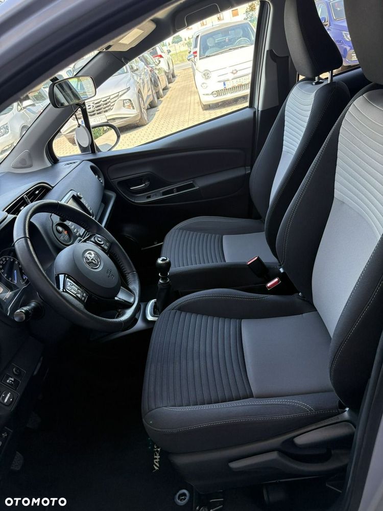 Toyota Yaris - 18
